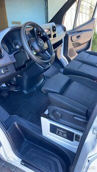 Mercedes-Benz Sprinter - 9