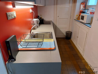 Pronájem bytu 2+KK, 47m2 + balkon 3m2, Praha 3, Biskupcova u - 9