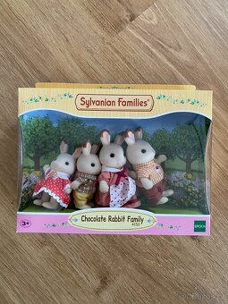 Sylvanian Families Patrový dům s červenou střechou + přísluš - 9