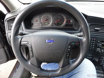 Volvo XC70 2.5T r.v.2003 (154 kw) Koupeno v ČR (DPH) - 9
