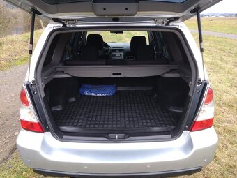 Subaru Forester SG 2.0i, Benzín, 116kW, Manuál - 9