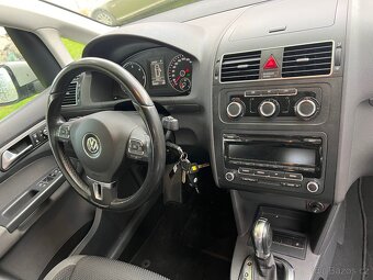 Volkswagen Touran TDi - 9