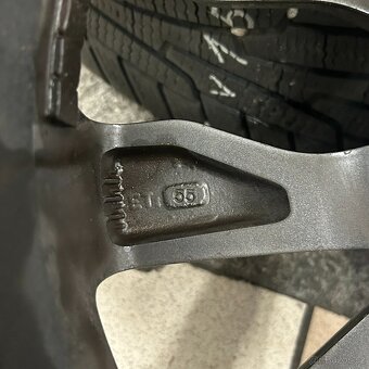 Subaru Outback zimní sada kol KUMHO 225/65/R17 - šedá - 9