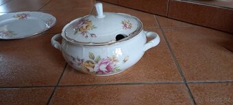 jídelní souprava - motiv růže - 9