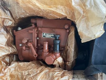 Turbína na Belarus 920 motor MMZ D243,čerpadlo naftové. - 9