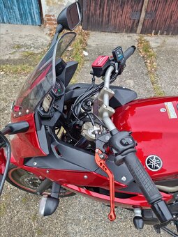 Yamaha XJ6 Diversion - 9