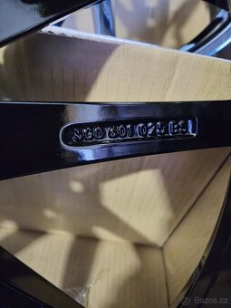 5x112 r19 Vw Passat B8 R,Golf R- Pretoria Black Nové - 9