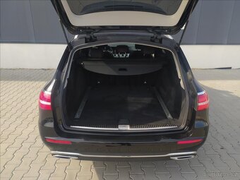 Mercedes-Benz Třídy E 2,0 Avantgarde E 220 d 4MATIC (2018) - 9