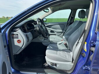 Jaguar X-Type 3.0 V6 4x4 - 9