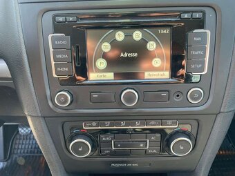 VW Golf VI 1.6 TDI 77kw Kombi Klima Model 2012 - 9