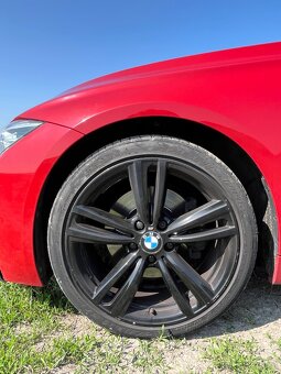 BMW 330i F30 2018 M - paket - 9