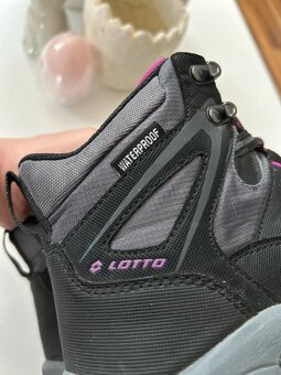 Dámské boty na turistiku voděodolné, vel 37, Lotto - 9