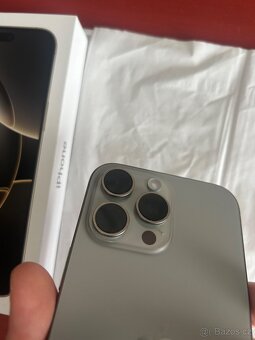iPhone 16 Pro Max 256GB, přírodní titan - 9