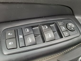 Jeep Grand Cherokee 3.0CRDi 184kW OVERLAND - 9