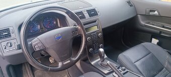 Volvo C30 2.0 diesel 110kw D3, 5 válec,r-design,2010 - 9