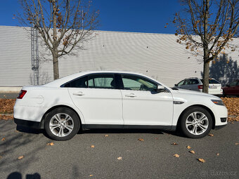 Ford Taurus 3.5V6, benzín, 2015, 1.majitel - 9