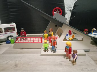 Playmobil policejní loď - 9