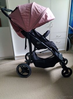 Prodám kočárek Kinderkraft - 9