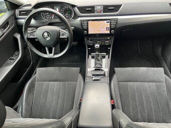 SUPERB 3 2.0TDI 140kw MAX VÝBAVA PANORAMA TOP STAV - 9
