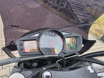 Suzuki GSR 600 ABS, 2010 - 9