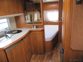Prodám karavan Hobby 460 ufe,r.v.2008 + mover ,markýza, stan - 9