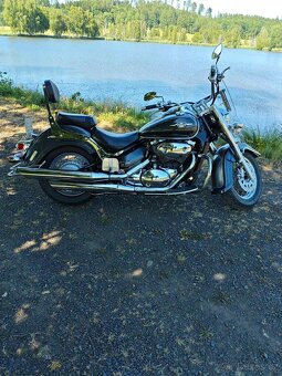 Suzuki Intruder C800 - 9