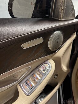 Mercedes-Benz C400 - 9
