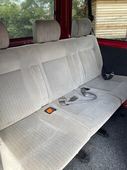 Volkswagen t4 2.5tdi 65kw 9 míst - 9