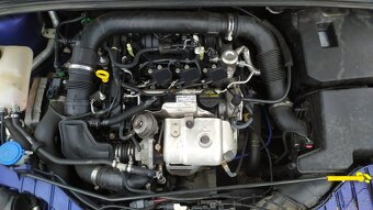 FORD FOCUS 3 KOMBI 1.0ECO 90KW rv2014 VADA MOTORU - 9