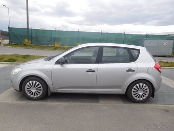 Kia Cee'd 1.4i CVVT 16V Comfort, 80 kW, Klima - 9