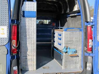 Renault Trafic 2.5 DCI L2H2 MAXI poj dílna - 9