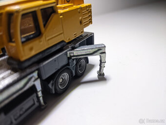 autíčko model autojeřáb SIKU Super 1859 1:87 - 9