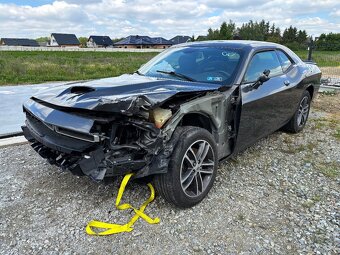 Dodge challenger 3.6 4x4 2019r - 9