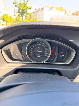 Volvo V40 D2 2015 134 500 km - 9