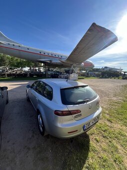 Alfa Romeo 159 Sportwagon 1.9 jtdm 16v - 9