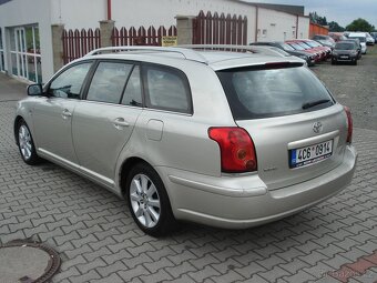 TOYOTA AVENSIS KOMBI 2.0 D-4D,NOVÁ STK,MODEL 2005 - 9