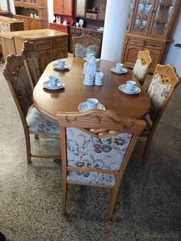 Rustikální jídelní set, rozkládací stůl, 6 židlí, masív - 9