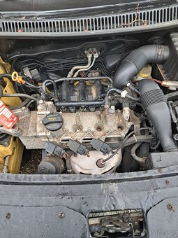 ND z VW Fox 1.2 40kW r.v. 2006 - 9