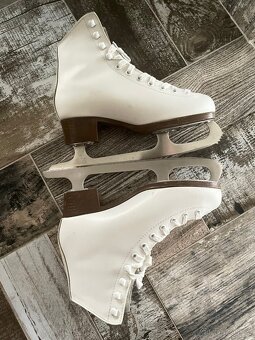 Lední brusle - 9
