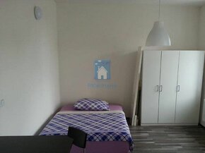 Nabízíme pronájem prostorného bytu 1+kk, 37 m2, Plzeň - Vých - 9