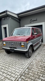 FORD E250 5.8L V8 - 9