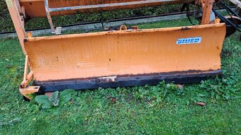 Multicar M25 4x4 sklápěč sypač a radlice - 9