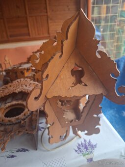 Retro dřevěné hodiny, lampy atd. - 9