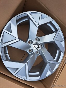 Alu kolo Škoda TRISULI R18 - 9