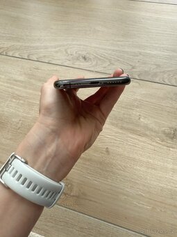 iPhone XS 64 GB - 9