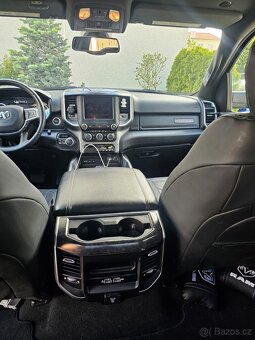 Dodge RAM 1500. 5.7 V8 HEMI - 9