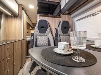 Obytná dodávka Clever se zvedací střechou, odpočet DPH - 9