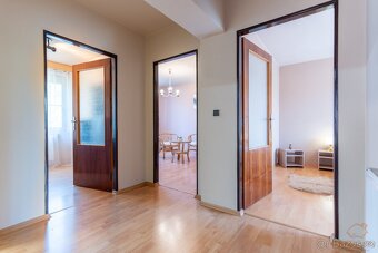 Prodej rodinného domu 290 m² - Komořany, okr. Vyškov - 9