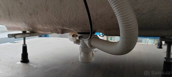 Akrylátová vana zkosená - 9