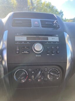 Suzuki SX4 1.5 - benzín - 9